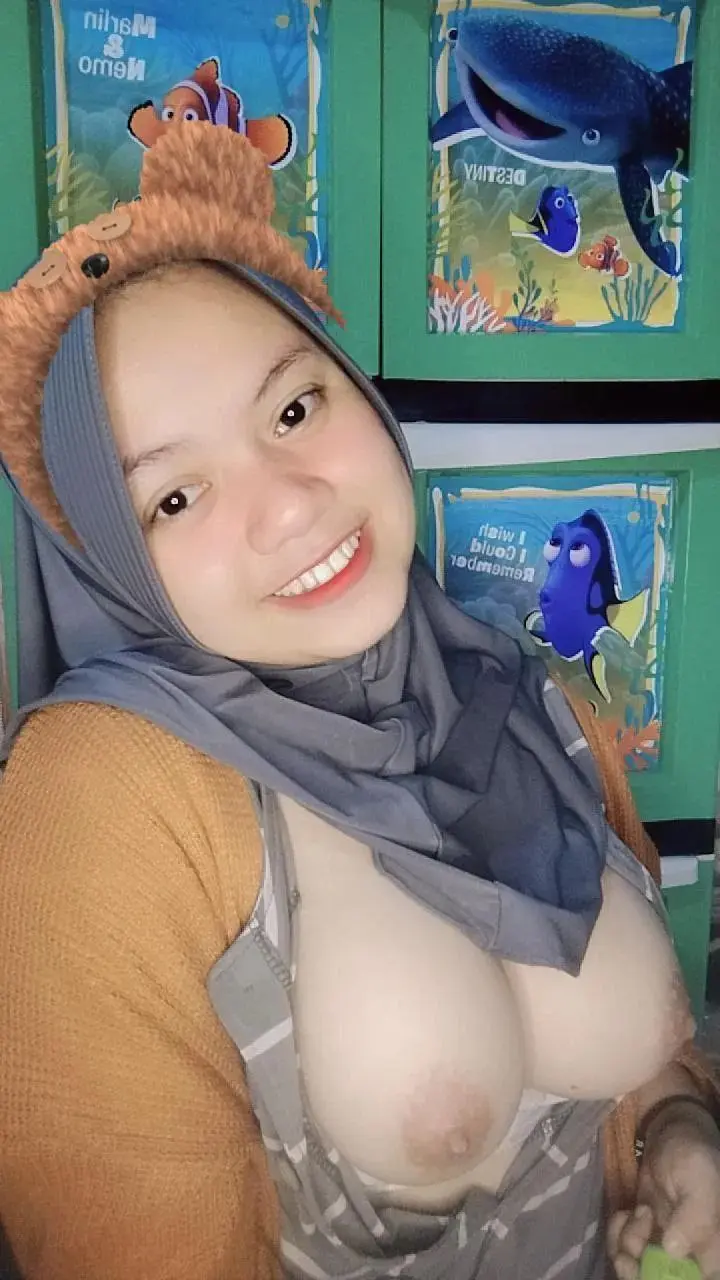 Fitri Hijab Toblut Pinkky - Mikey Kun (3).webp