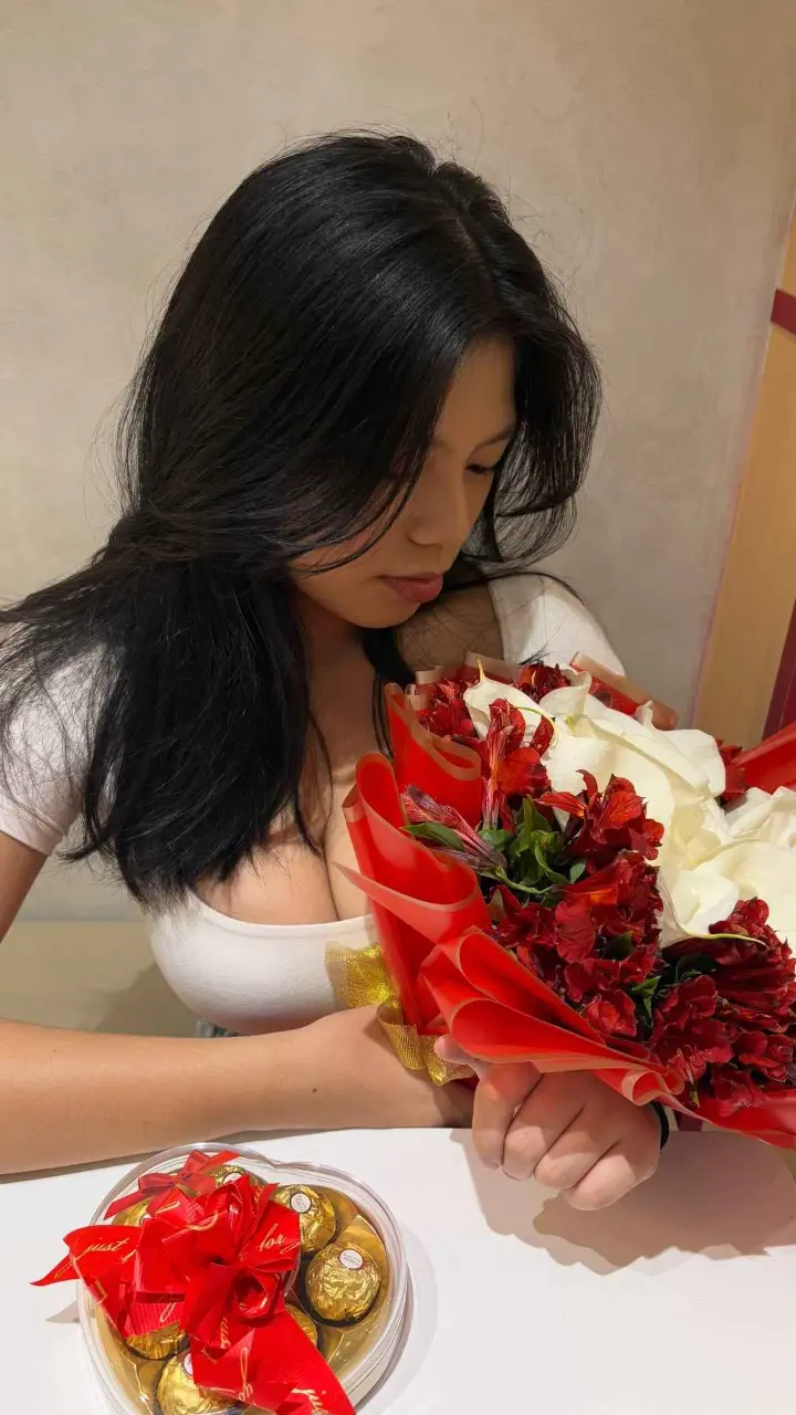 szeirue_1739545415187.webp