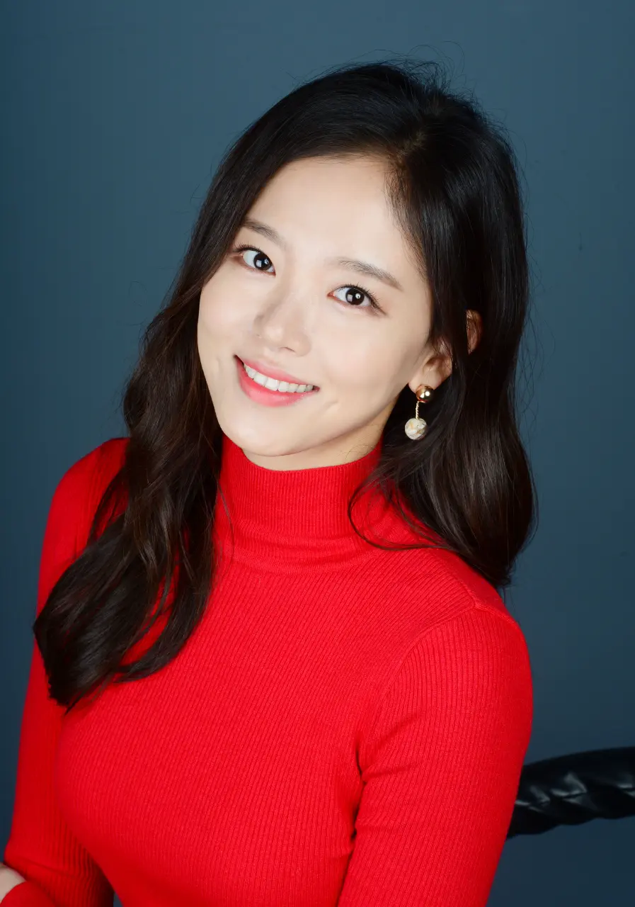 wp8121051-kang-han-na-wallpapers.webp