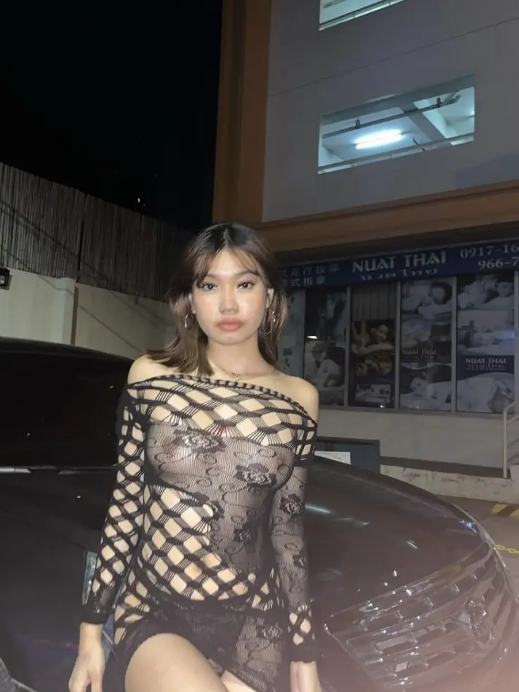 Hot 18 year old Filipina _ykEJS6Iv.webp