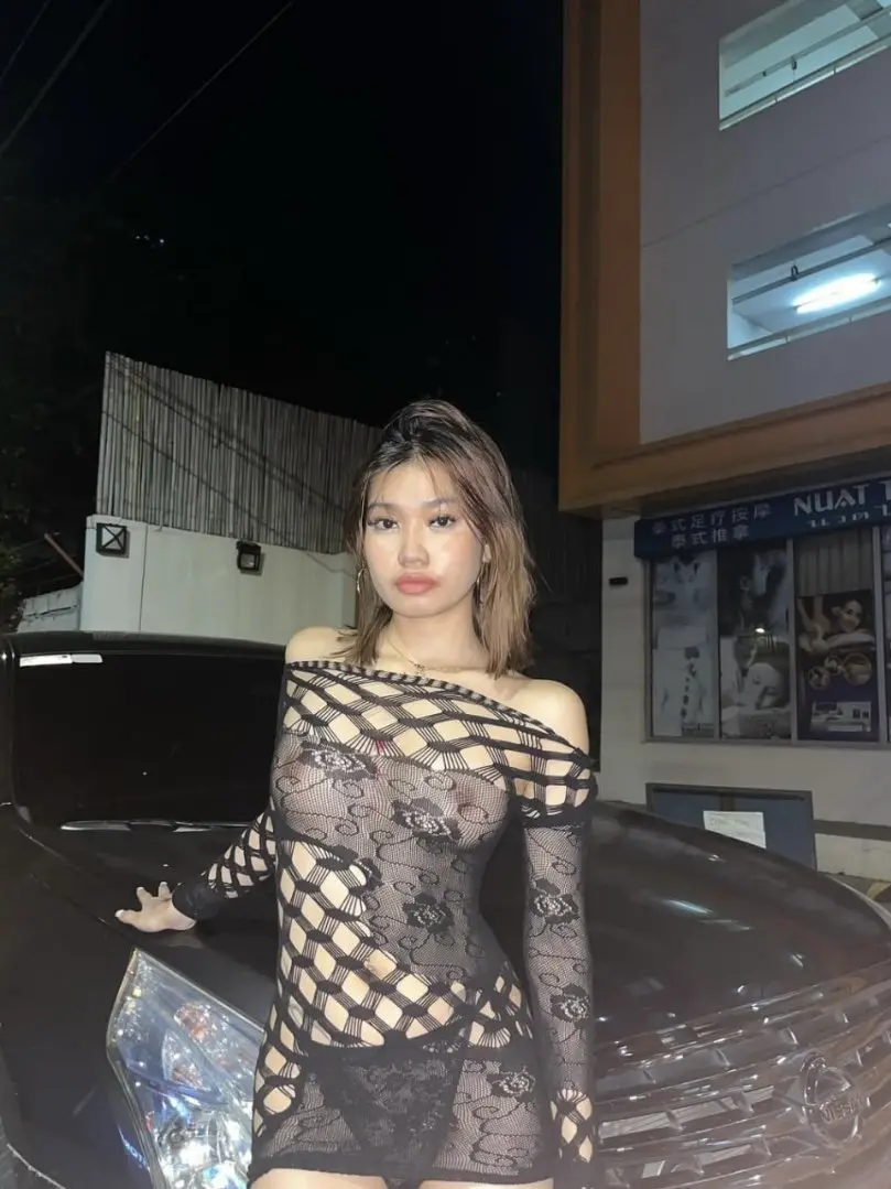Hot 18 year old Filipina _1cH8rRzX.webp