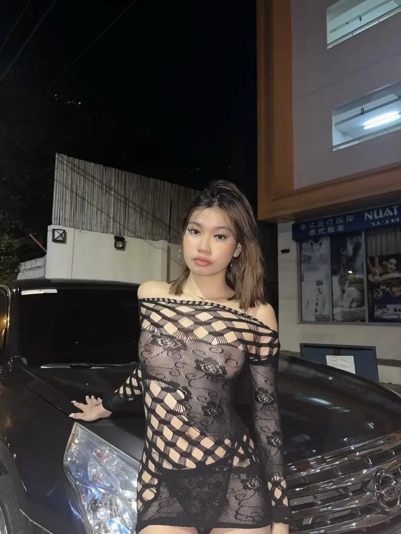 Hot 18 year old Filipina _t9AA2kLy.webp