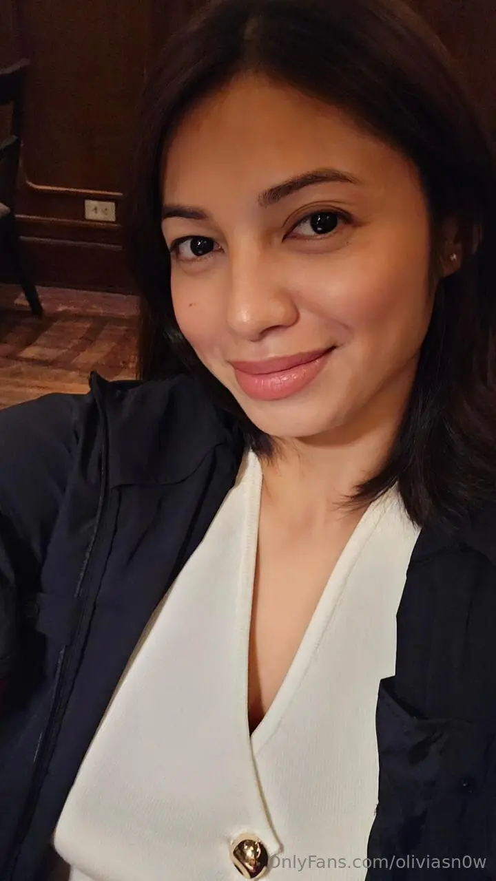 720x1280_b7dbec2cc7587e9addaaf50a828488b1_r997.webp