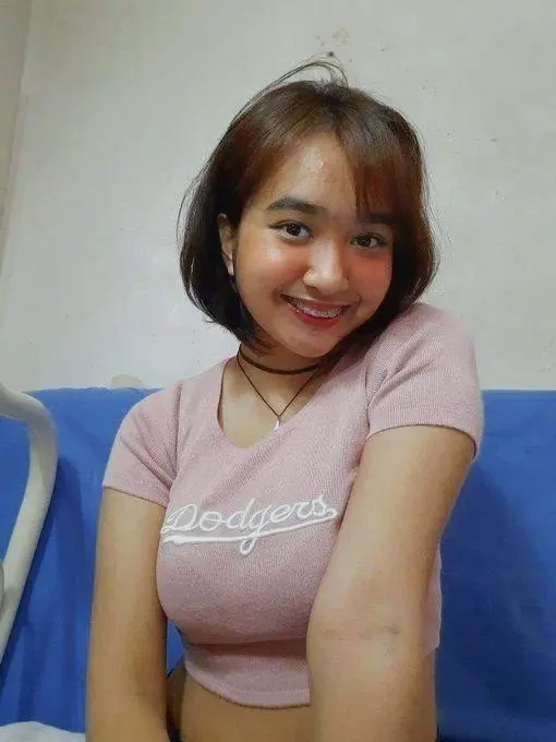 mari chloe1.webp