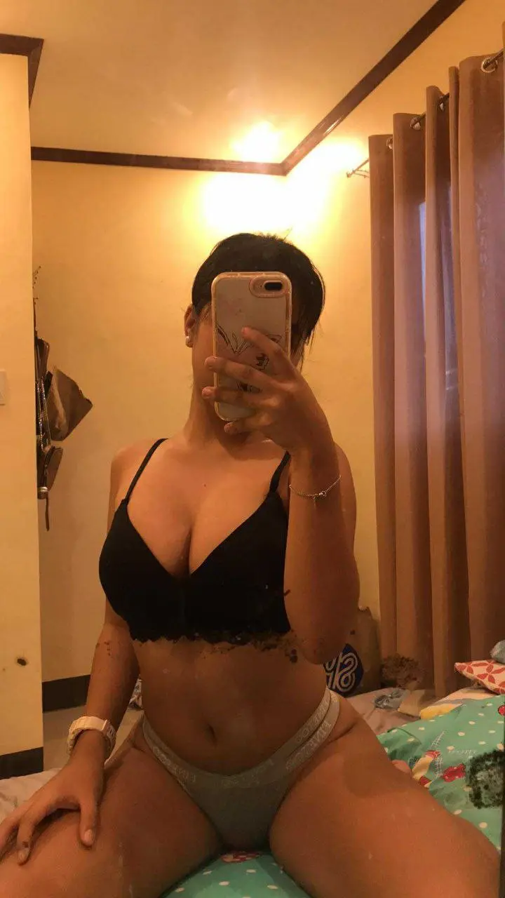 Nudes ng ex ko with perfect boobs