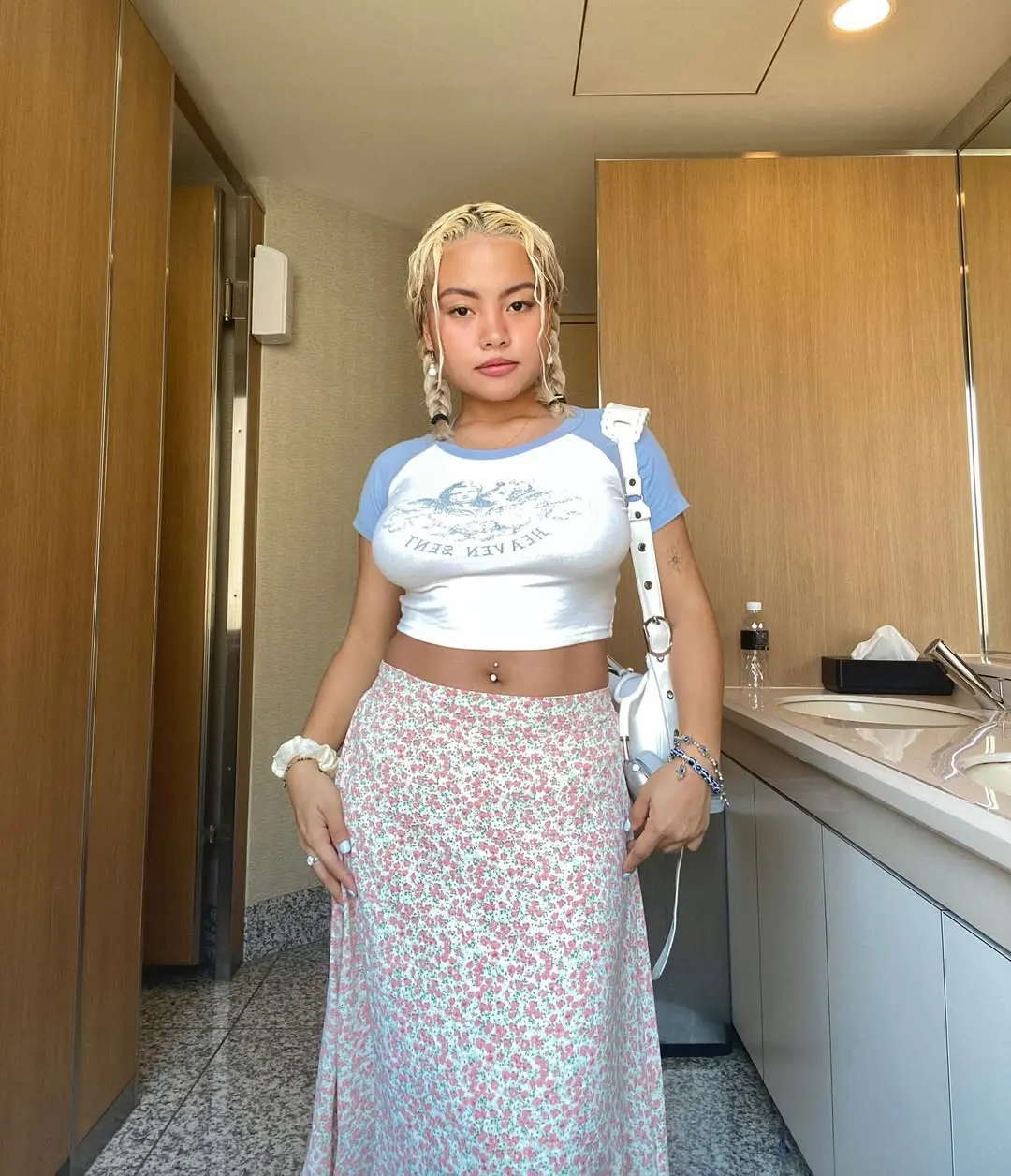 me 🧿🕯️💐💋.webp