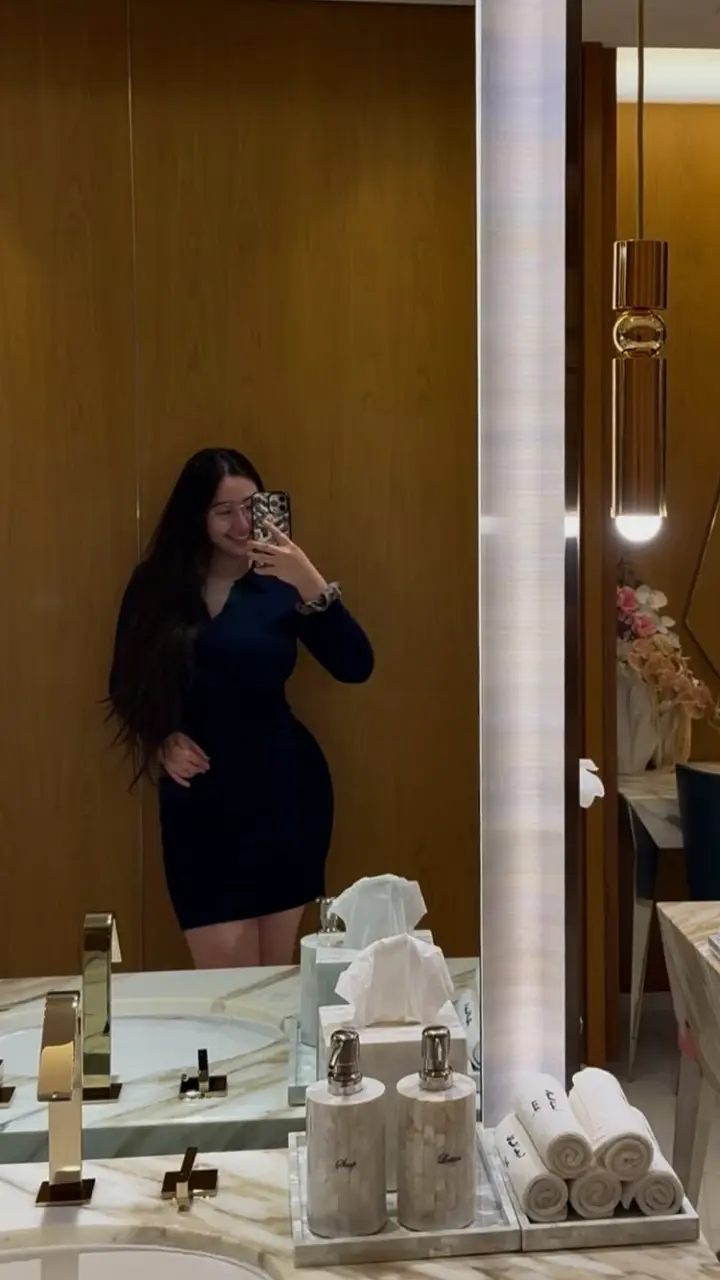 sofia.hidosan3483589449391346063_1539400865.webp