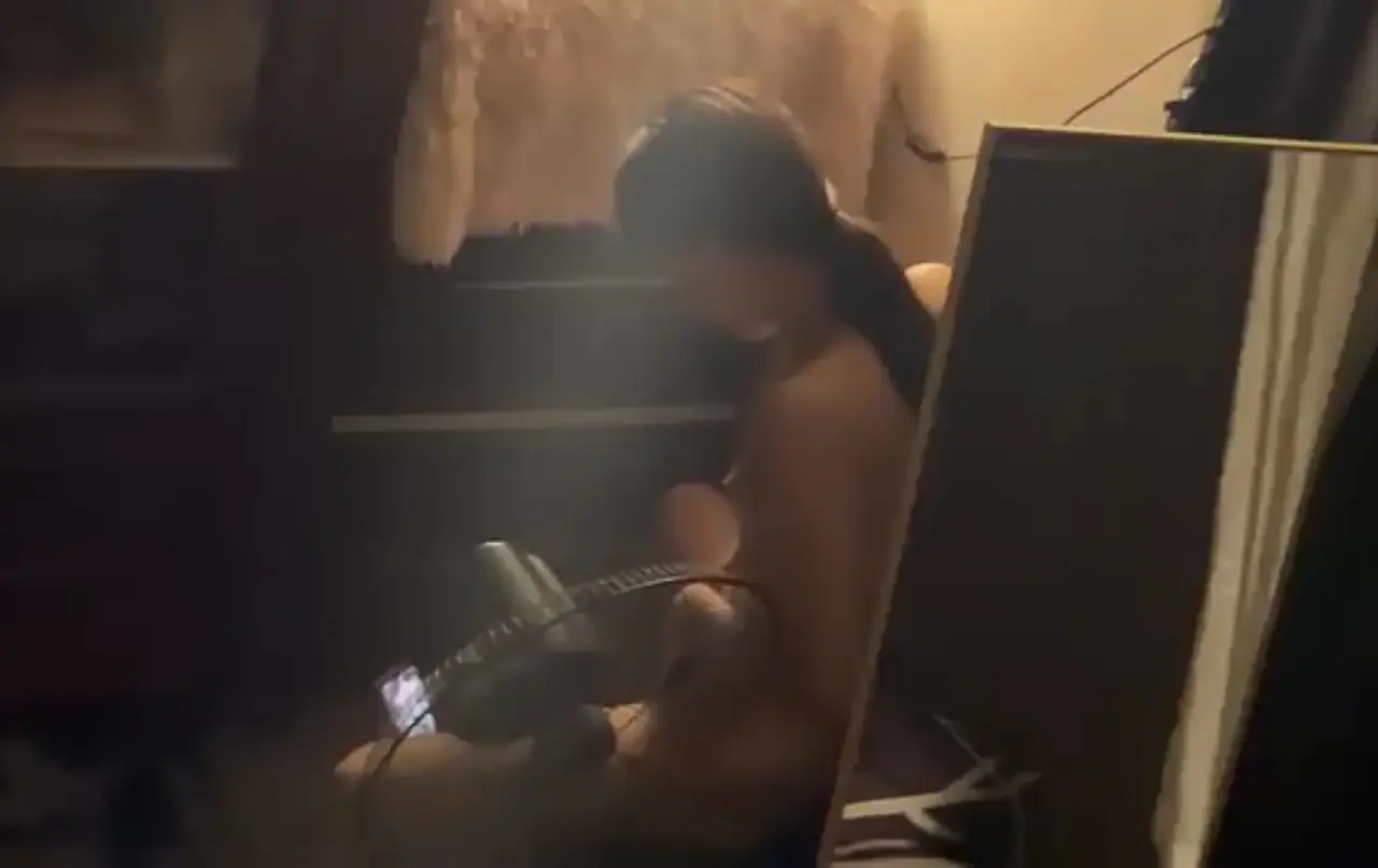 You wanna see my pussy? Afam edition