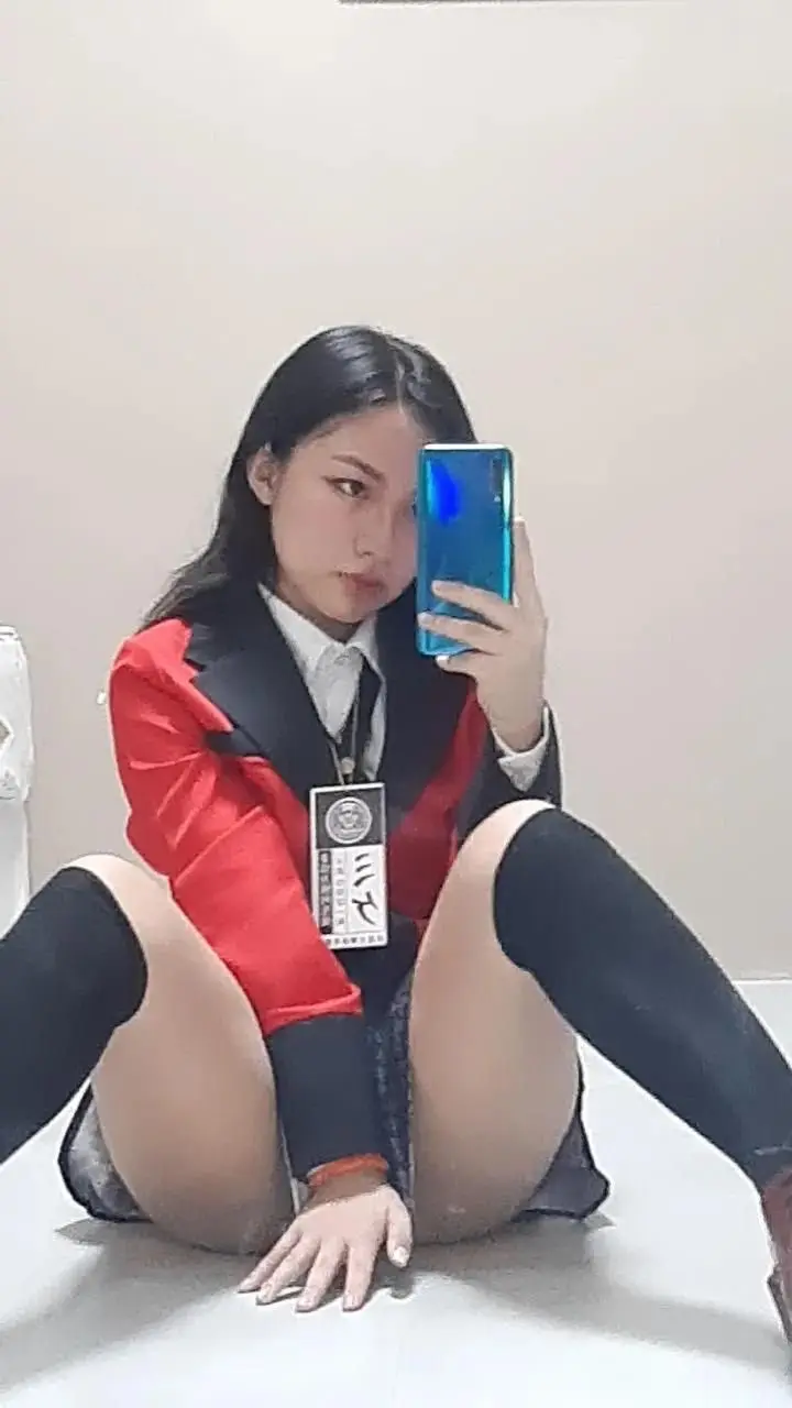 Michaela Savia Salonga - Mamamooooo (45).webp