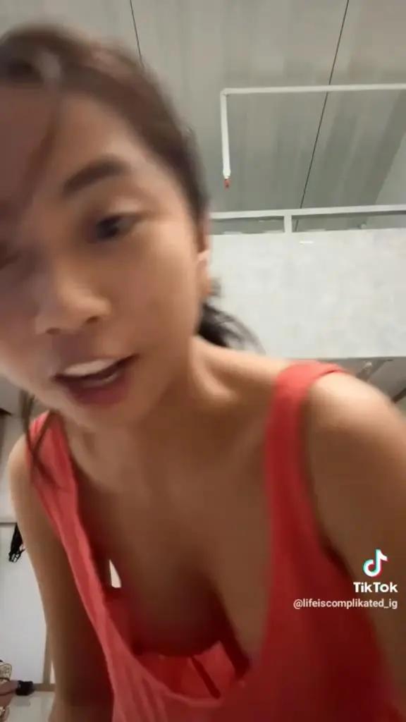 ****** nip slip.mp4_snapshot_00.58_[2025.08.11_12.11.11].webp