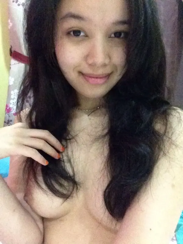 Yasmeen049.webp