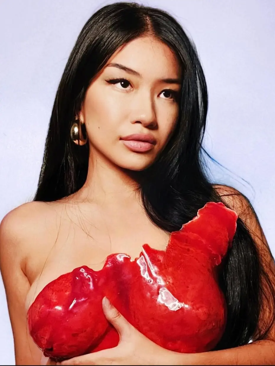 Kaklase ko dati, ngayon masarap na influencer na