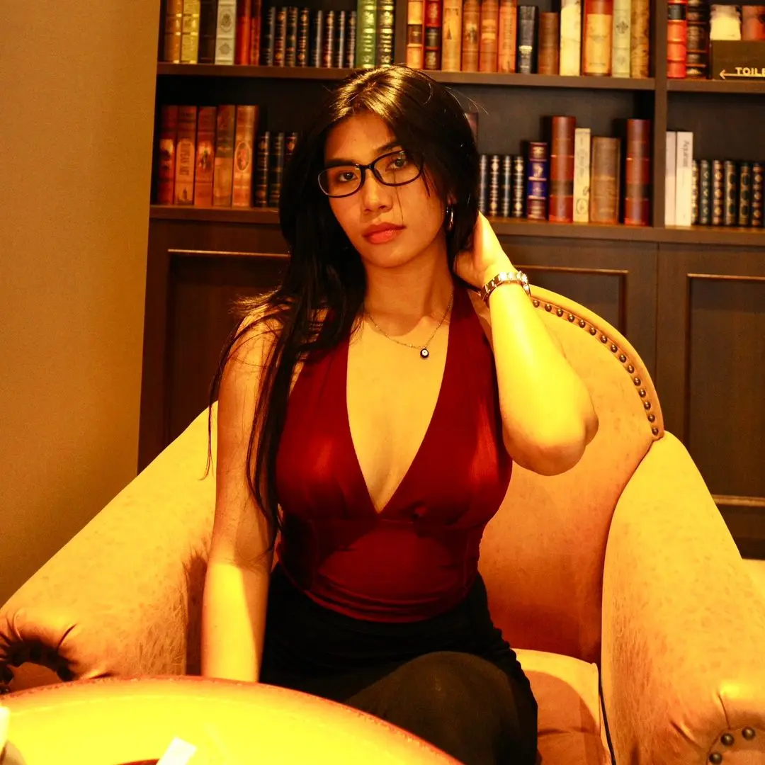 7d010e2695cc4ca3f49f5bfd89d46efb~tplv-******x-cropcenter_1080_1080.webp