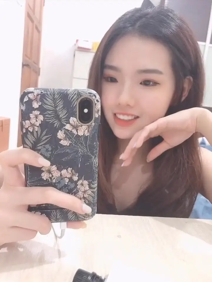 0D4B67A6F10578A522EA8C3C00335DB9_video_dashinit.mp4_snapshot_00.01_[2025.08.18_13.28.52].webp