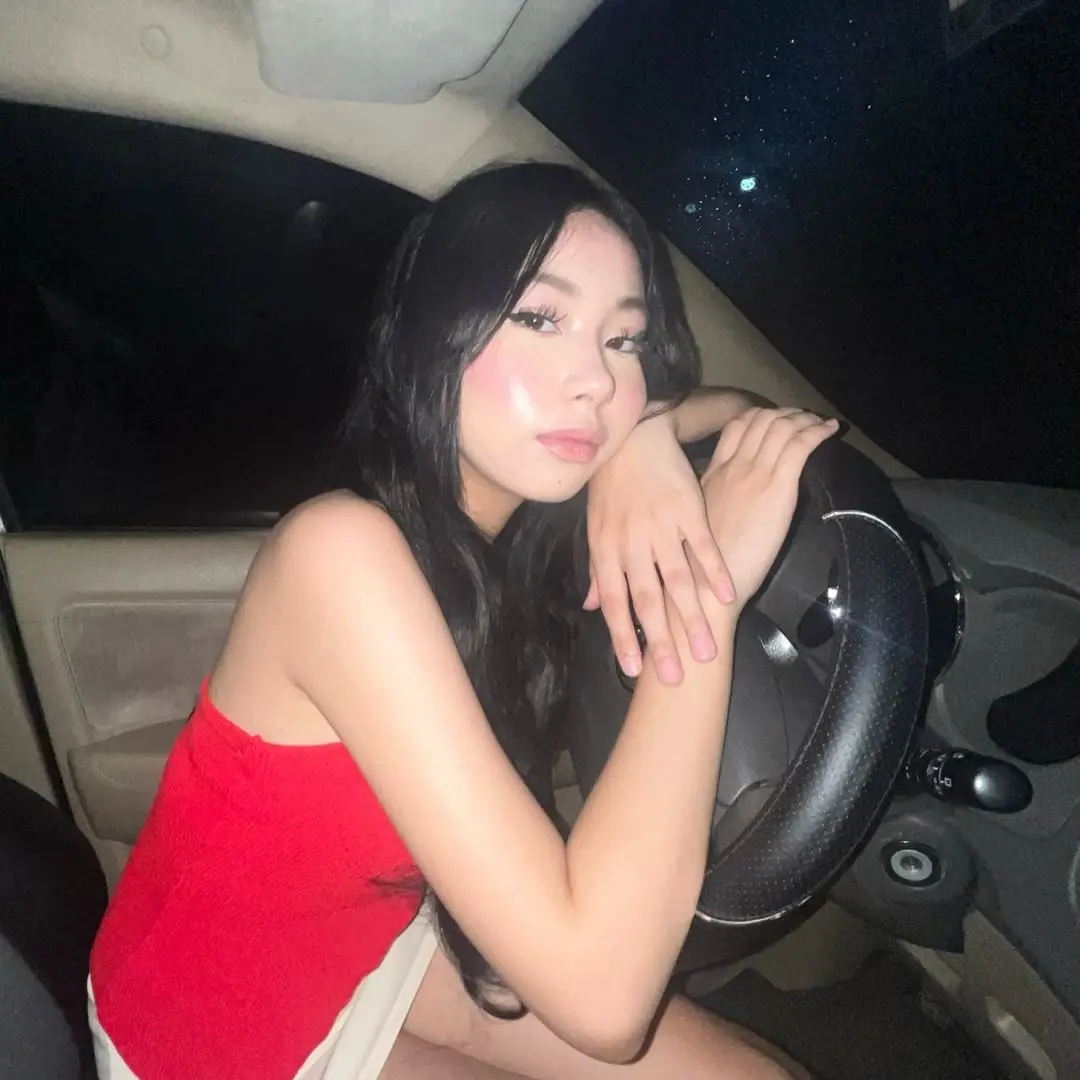 JARRI CEWE PINAY (1).webp