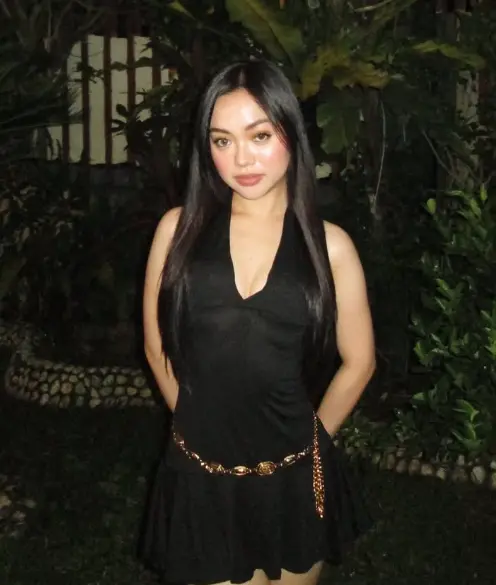 Rate sa school mate ko na petite