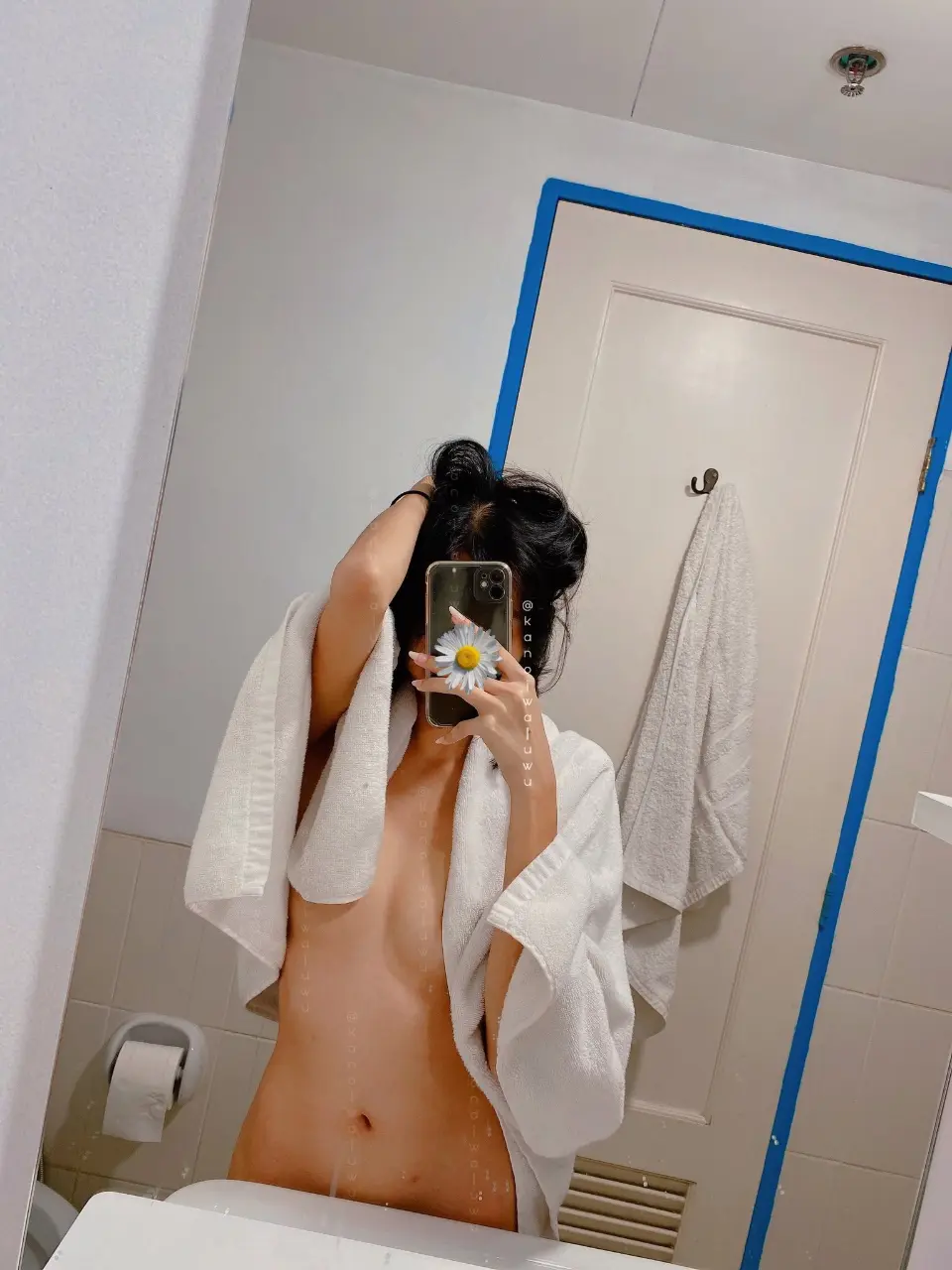 GEfbZLubcAAGhol.webp