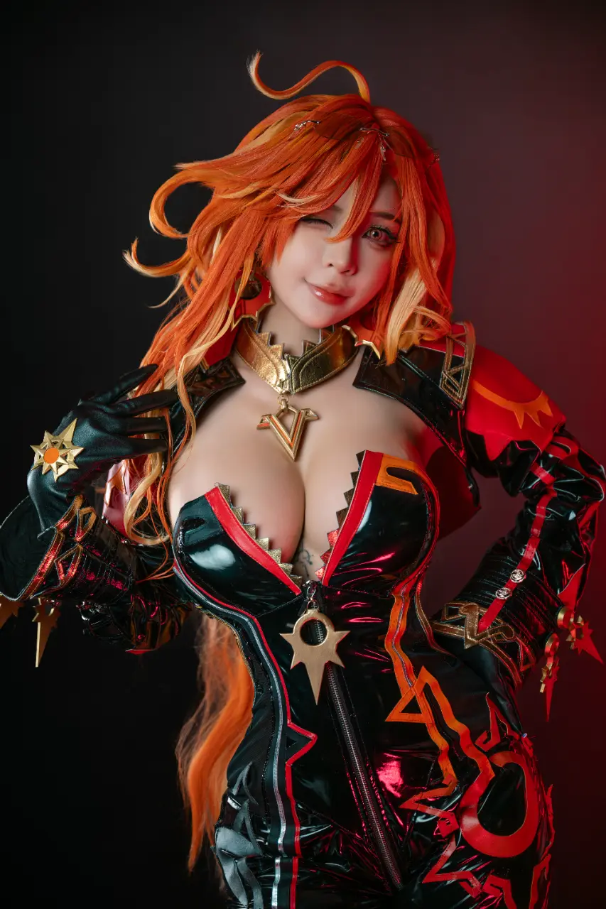 Umeko J cosplay Mavuika - Genshin Impact (4).webp