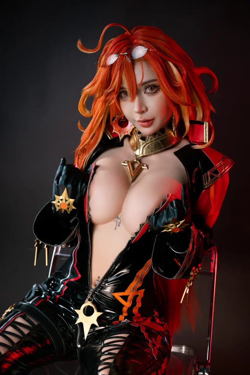 Umeko J cosplay Mavuika - Genshin Impact (7).webp