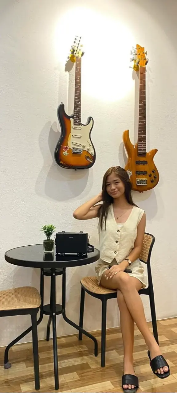 SmartSelect_20250417_000305_Instagram.webp