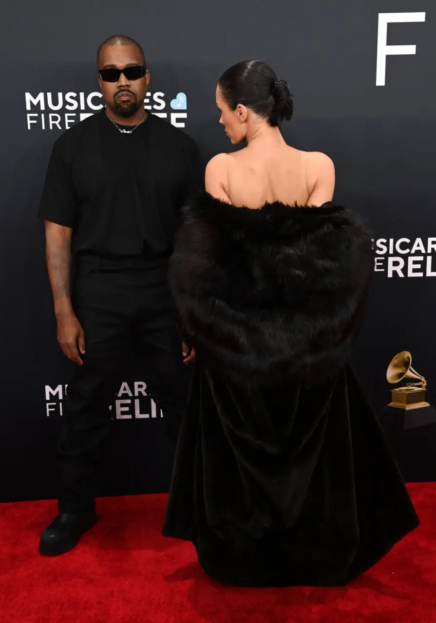 kanye-west-bianca-censori-2025-grammys-red-carpet-photos.webp