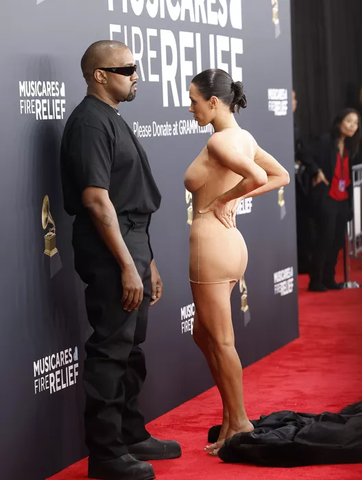 kanye-west-bianca-censori-2025-grammys-020225-1-4568cf6023864396b3f800b602dabe35.webp