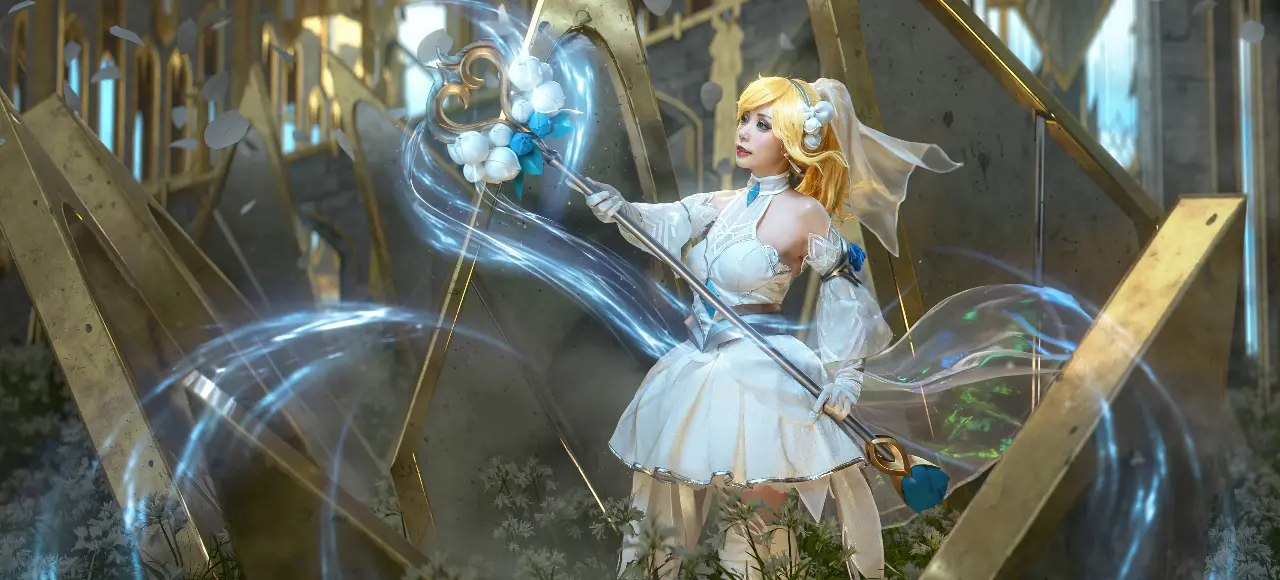 Nekokoyoshi (爆机少女喵小吉) cosplay Lux - League of Legends (44).webp