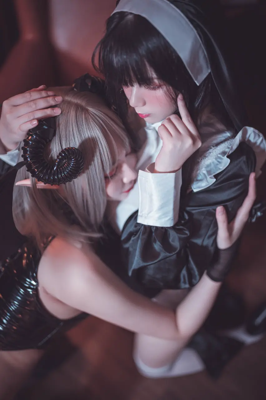 落落Raku (rakuraku166) - Nun and Devil (22).webp