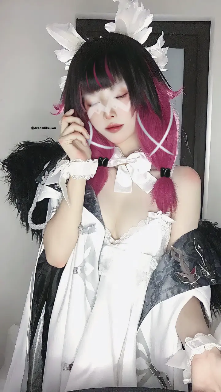 DreamlikeUwU cosplay Columbina - Genshin Impact (15).webp