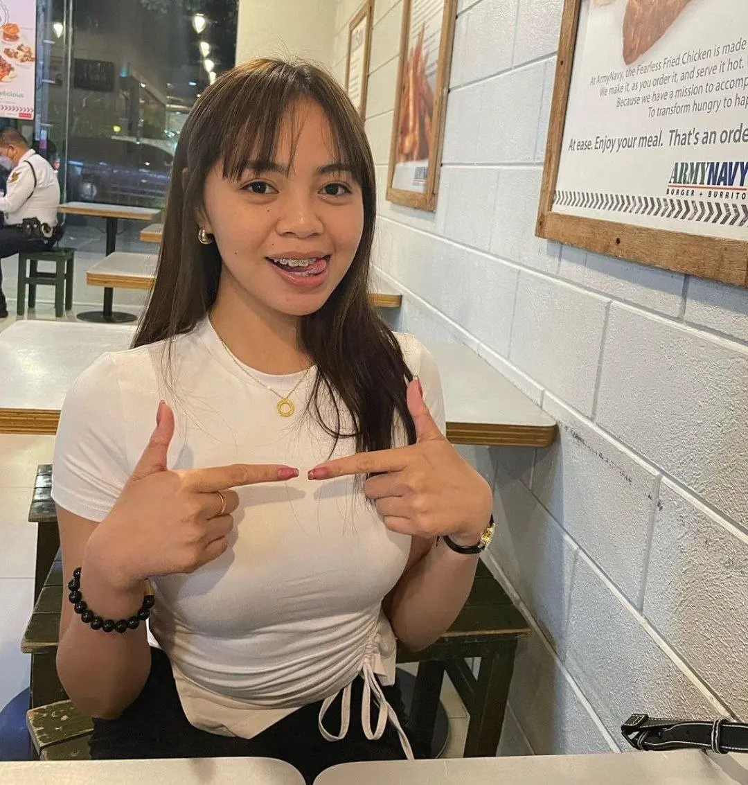 81809799.webp