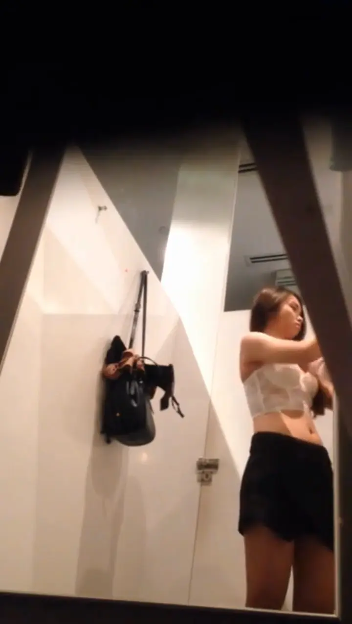 videoframe_126423.webp