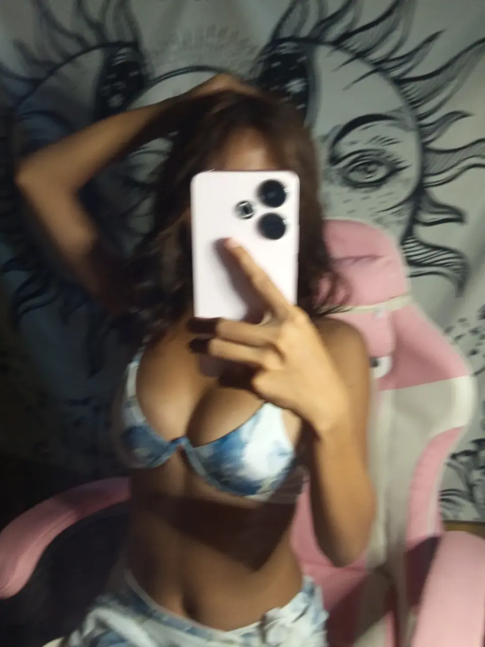 Photo leak no id