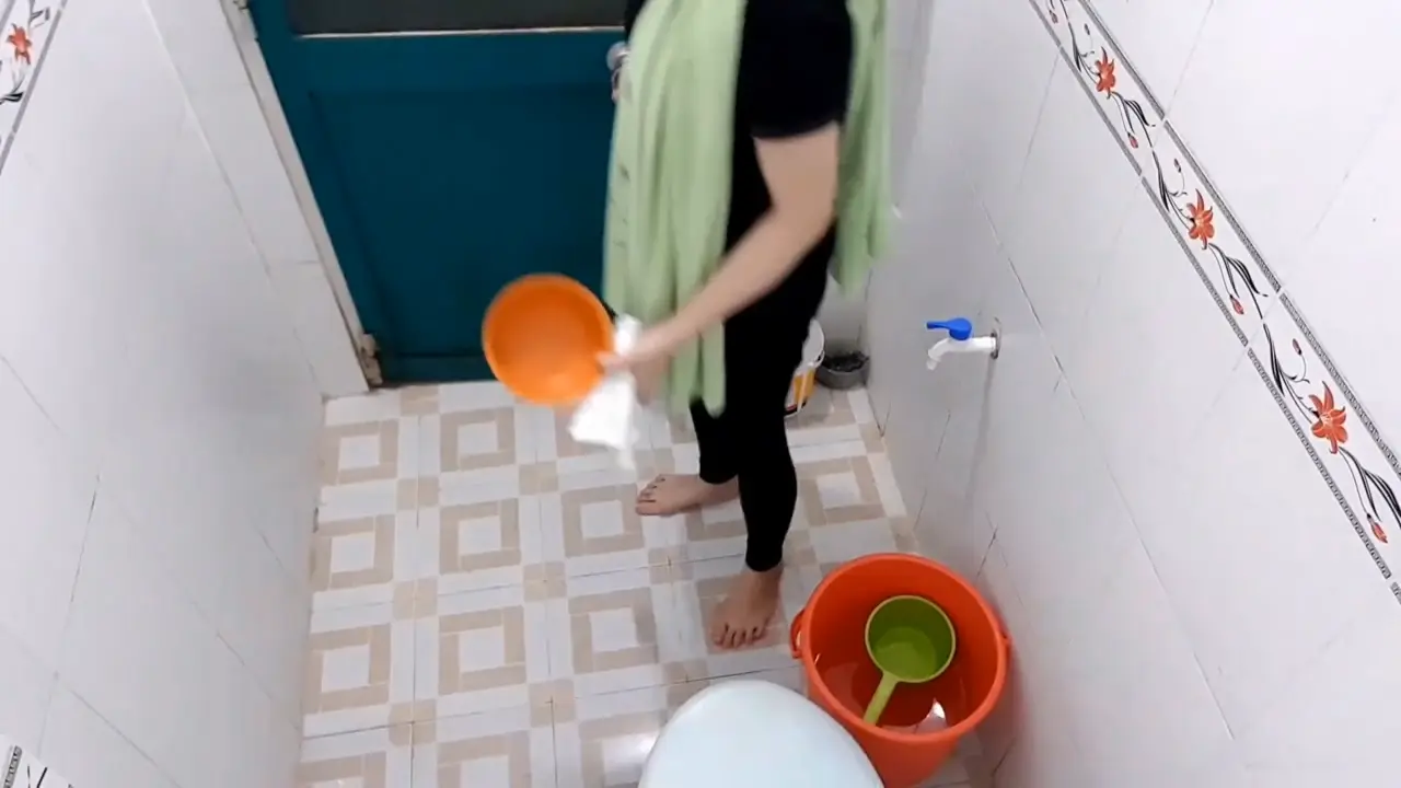 videoframe_1614.webp