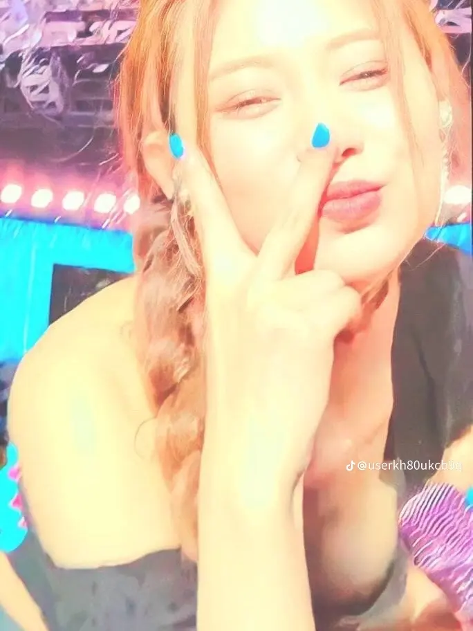 +\|/1C3 Tzuyu NipSlip