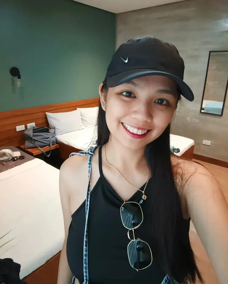 Sa cruise nag tratrabaho si dating classmate kaya foreigner naka kantot