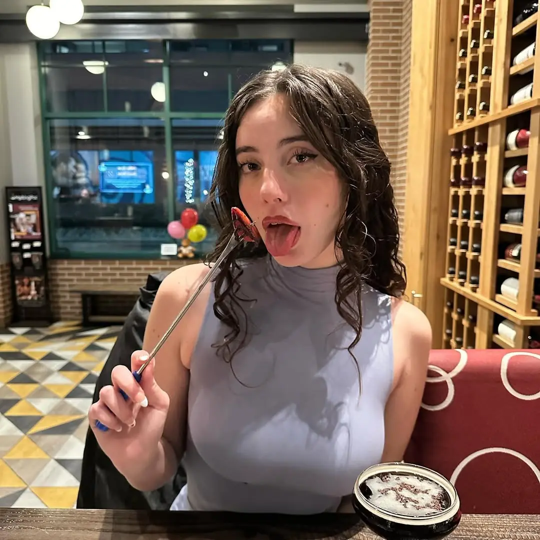 429769565_2610227579151906_4702234650645070869_n.webp
