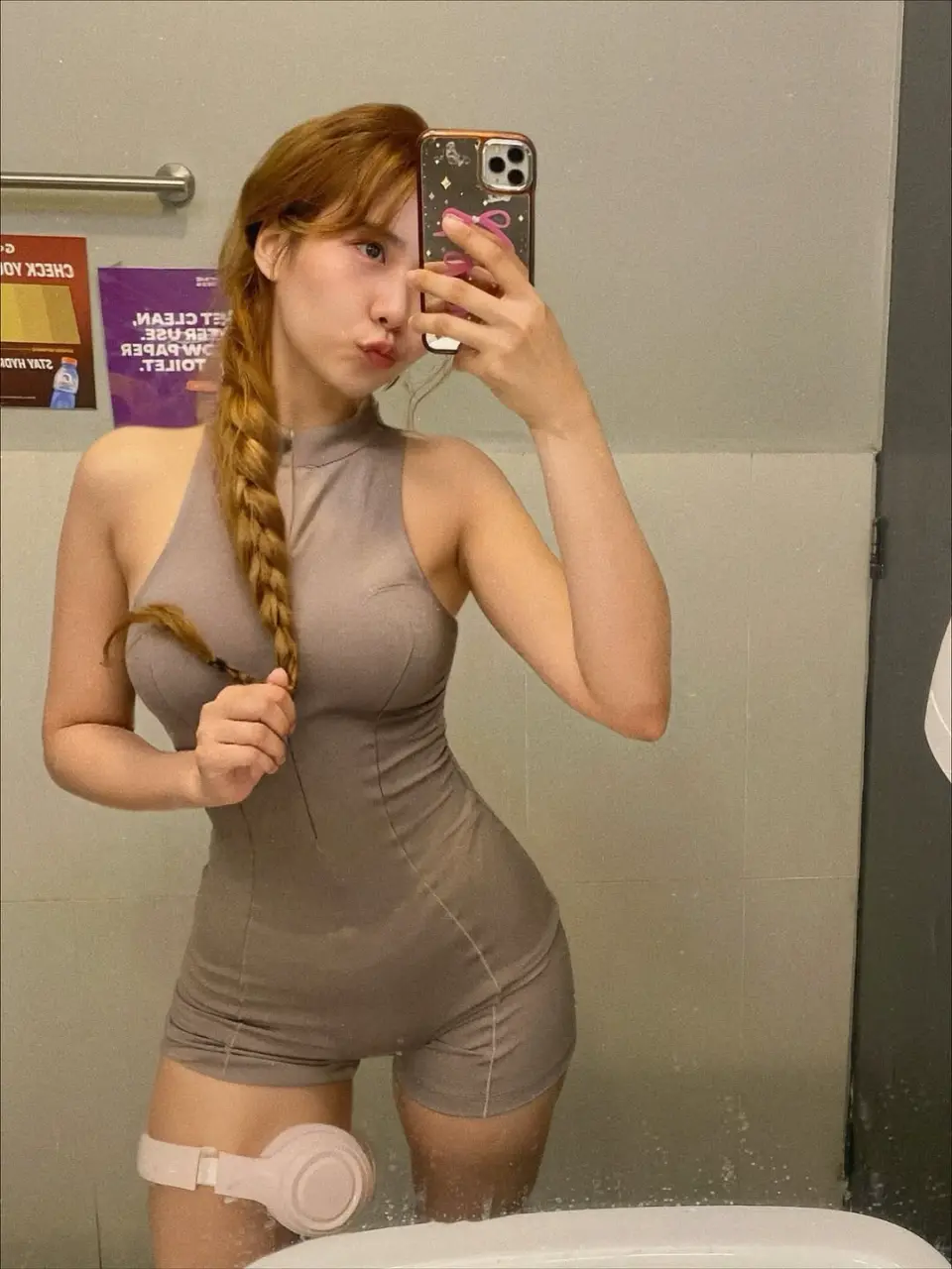 missselois_2070f0a58e25421bb48ea3cf580e843a.webp