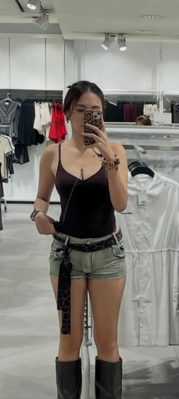 1761973876102.webp