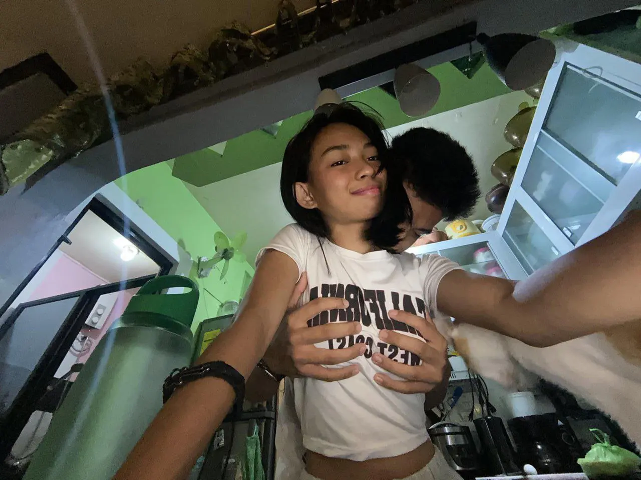 Petite tipong katawan na may scands rekta