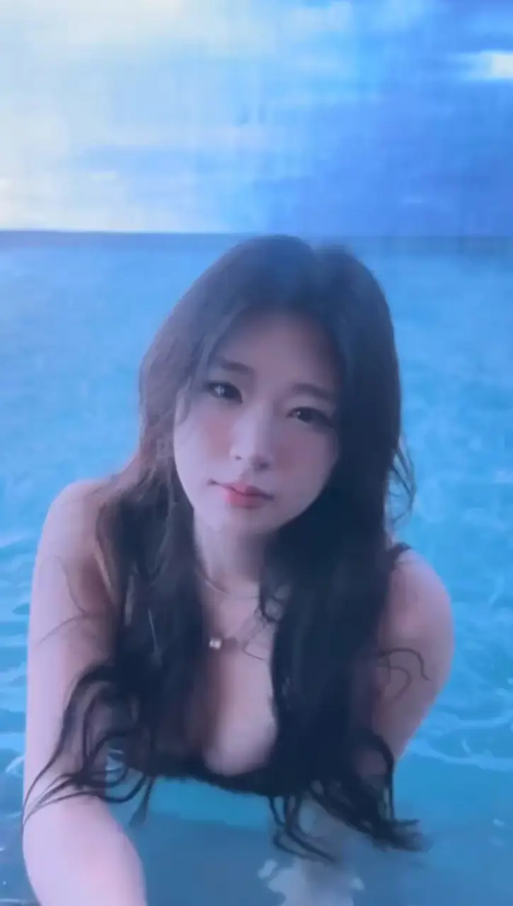 Screenshot_2025-11-05-19-02-47-339_com.miui.videoplayer-edit.webp