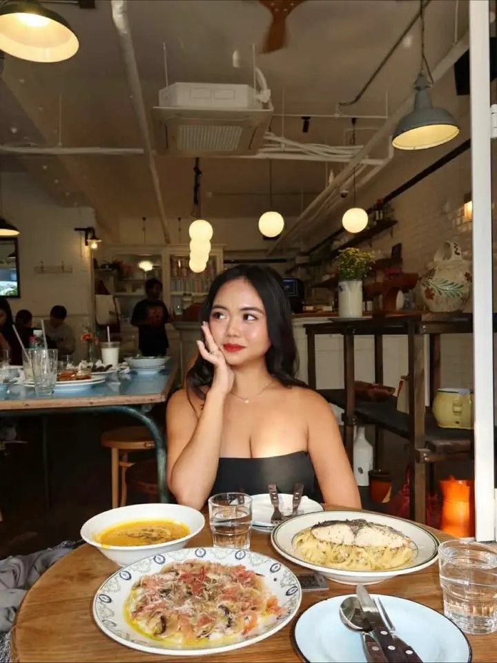 Di ko alam ano mas masarap ikaw o yung pagkain
