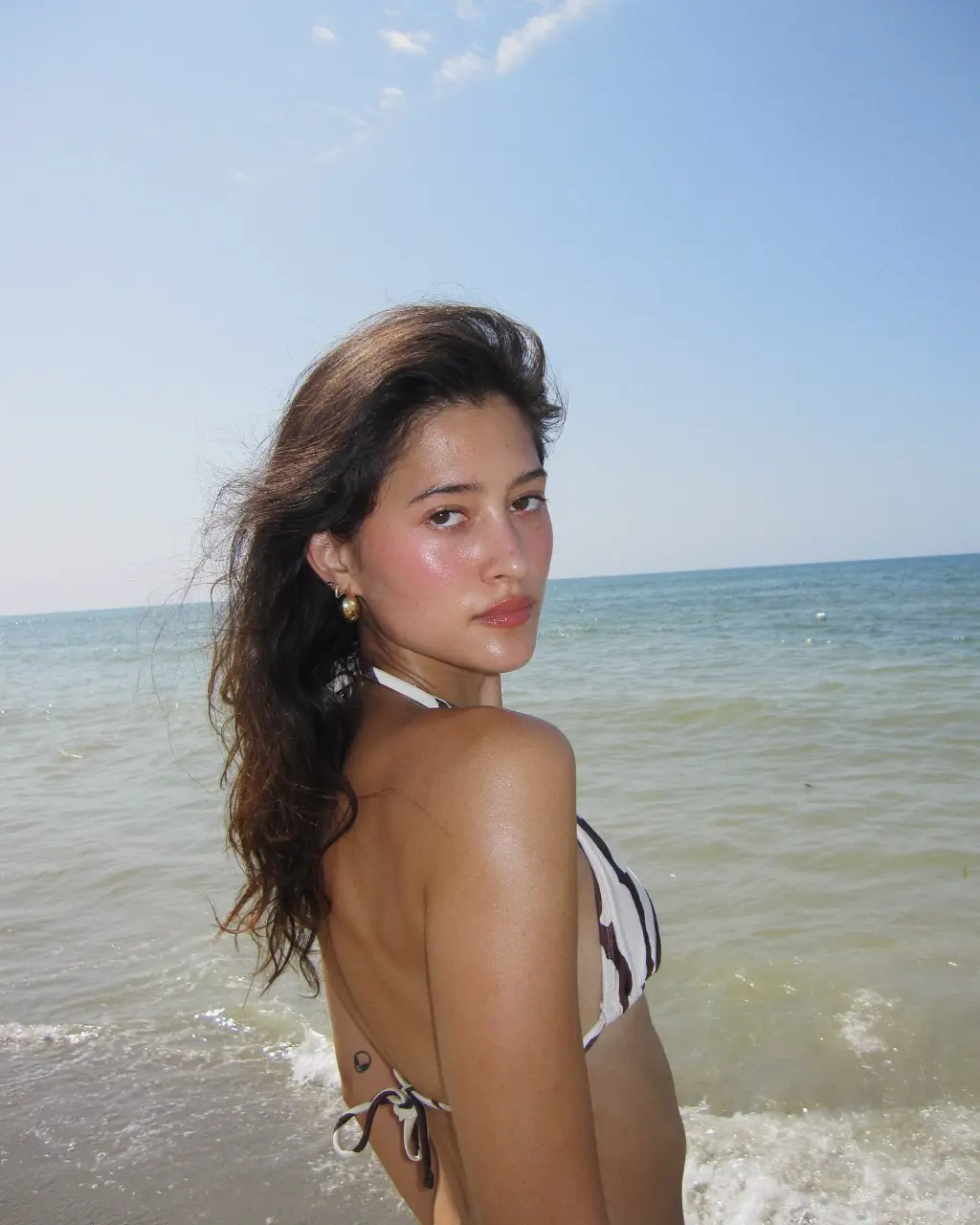 1749378048103.webp