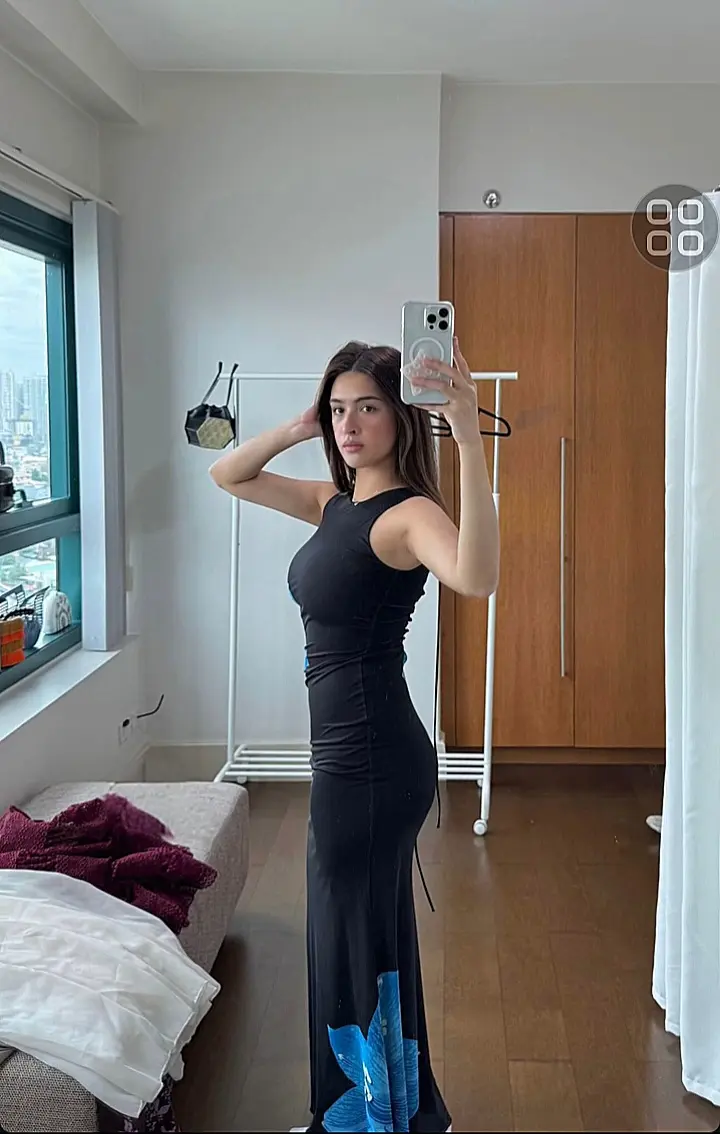 Round boobies fvckable body