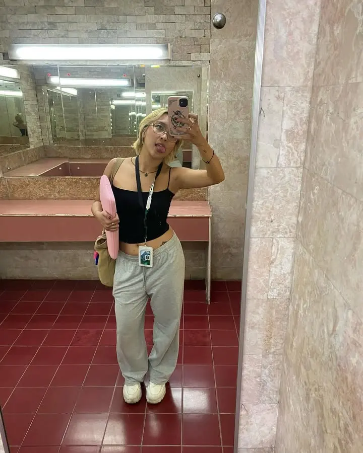 1763220029174.webp