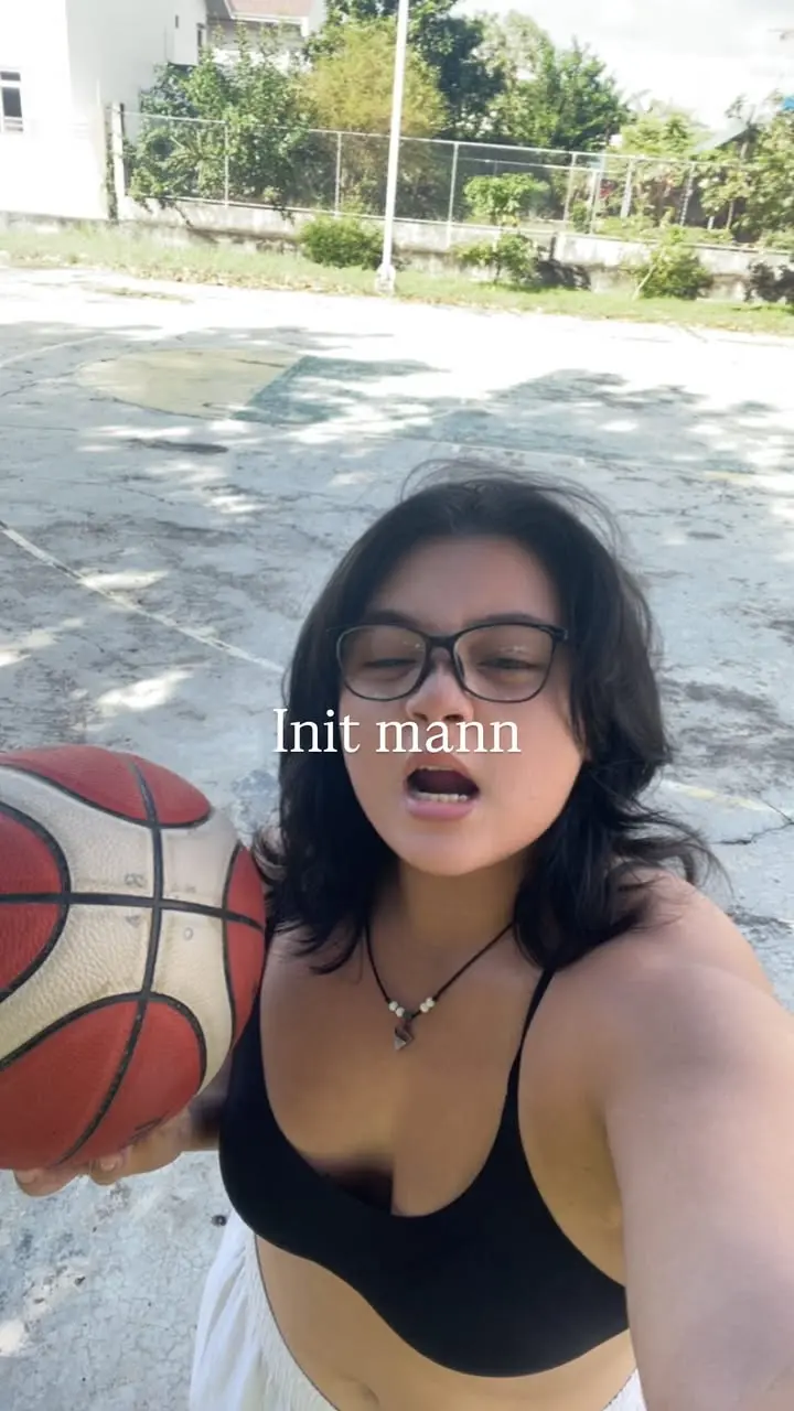 Muscle mommy na college ba hanap mo man