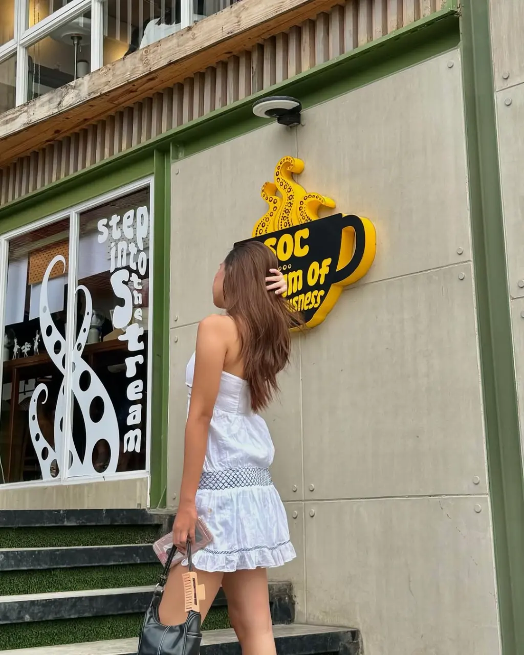 SnapInsta.to_446343628_990822148740369_6894109912157917719_n.webp