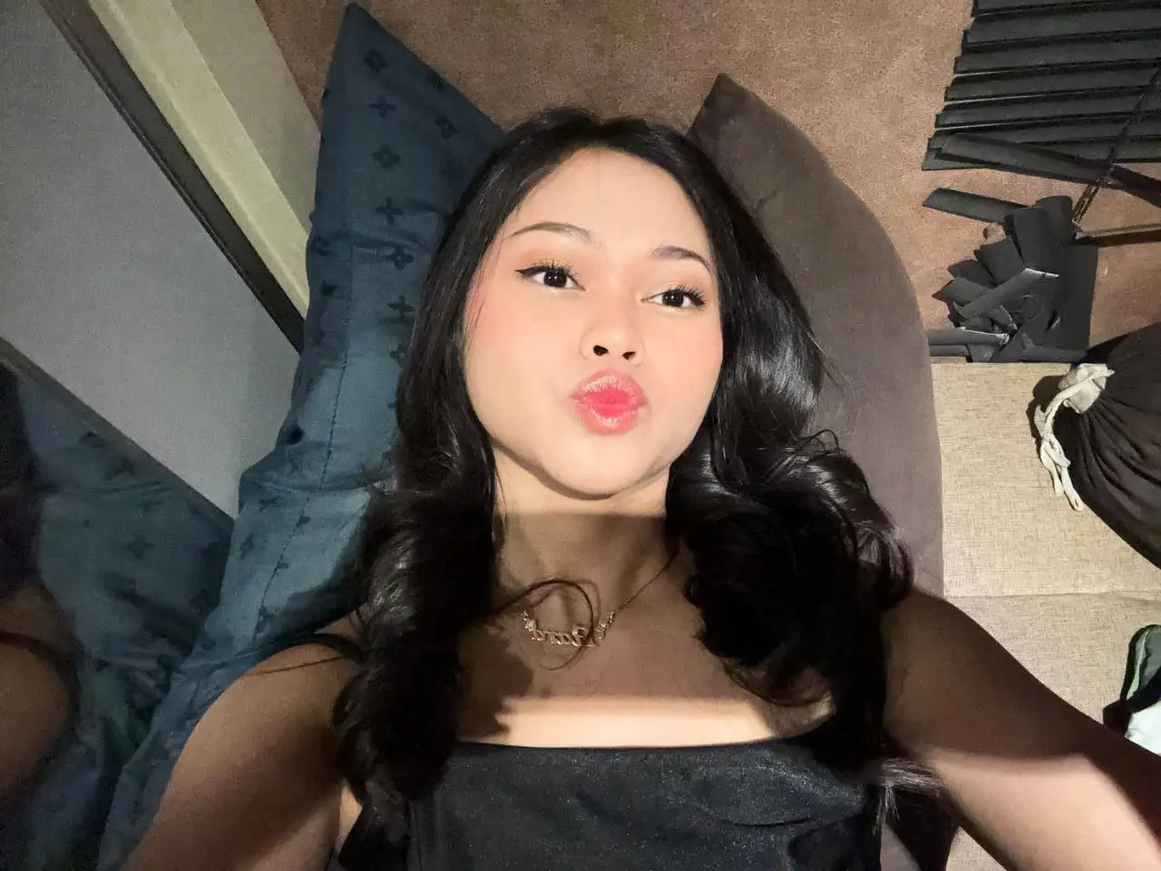 Napaka-wild ng boyfriend ko kaya lumampas ito sa inaakala ko - (Class S) - REKTA !!
