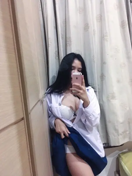 ozfsugWbxB1wr0v4wo8_500.webp