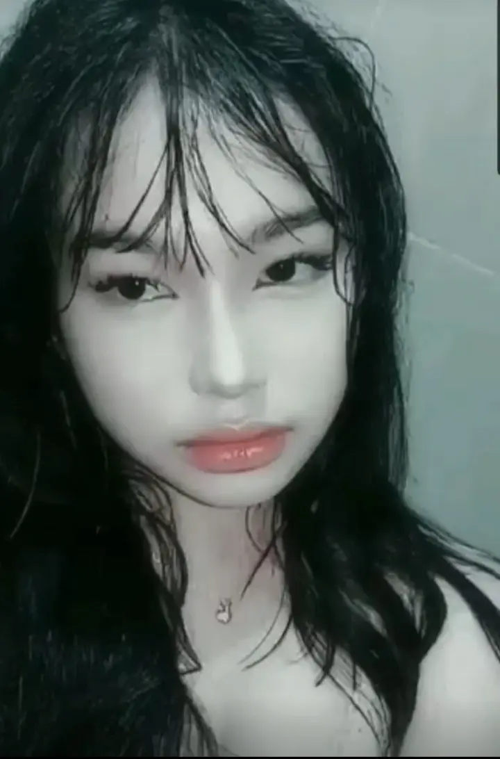 Screenshot_20251219-041043_Gallery.webp