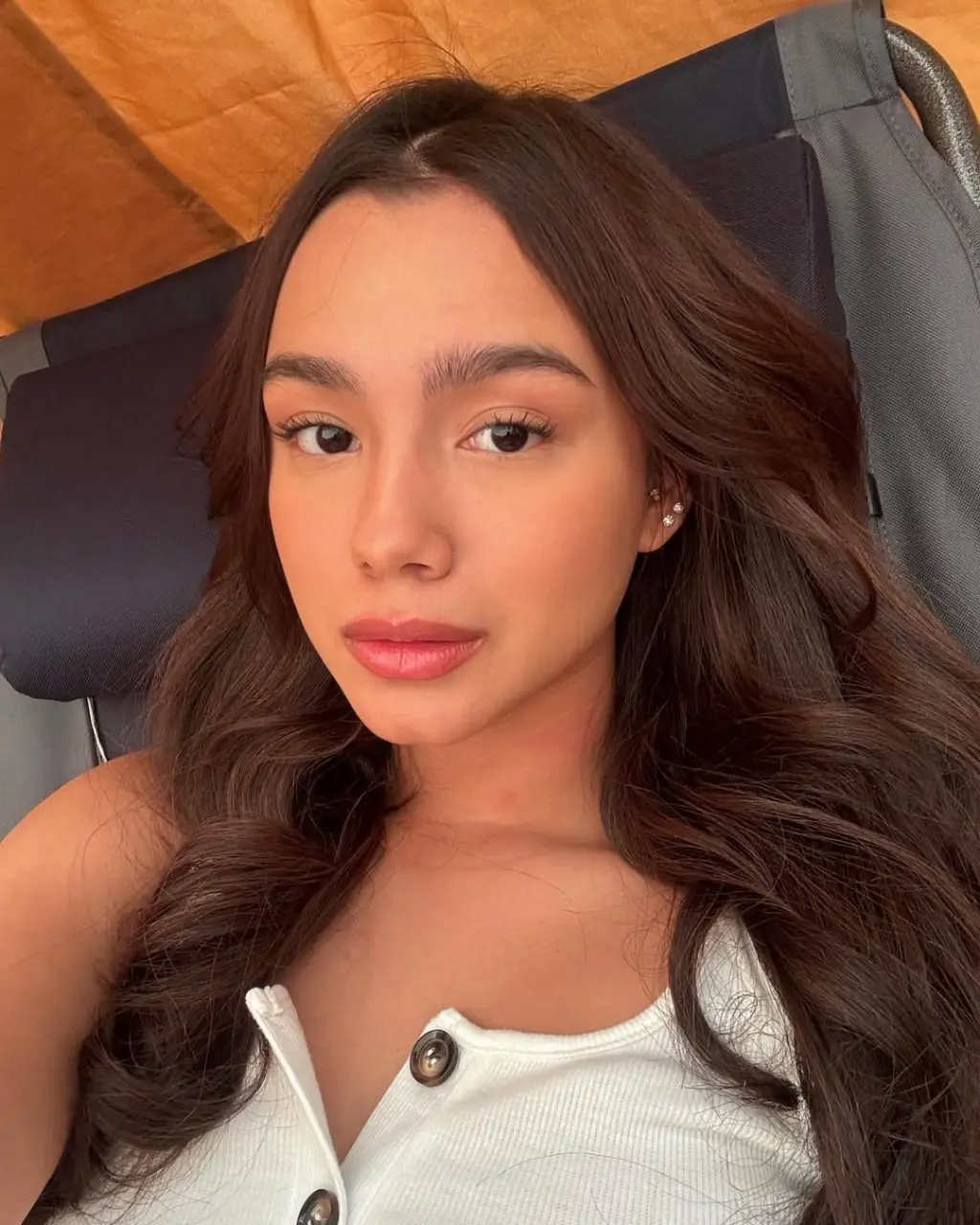 Daniela Stranner nasa beautiful face na selfie